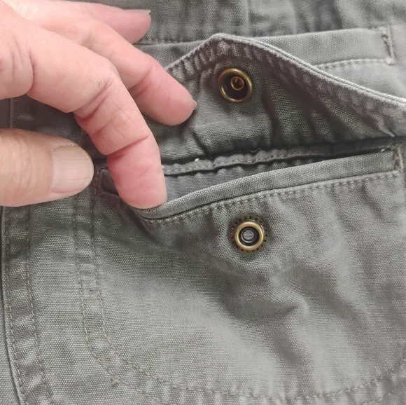 Vintage Y2K Bass Women's Cargo Shorts Green Size 6 Cotton Mid Rise - Picture 11 of 13